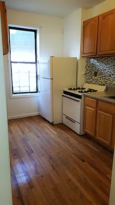 Rented by Grand & Co. | media 34