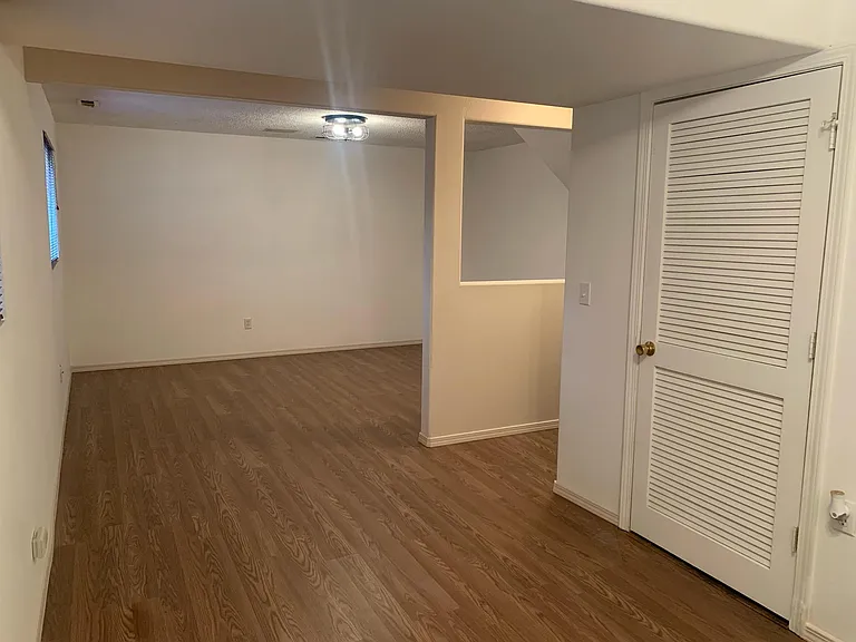 1330 Eastmeadow Ct — Photo 14