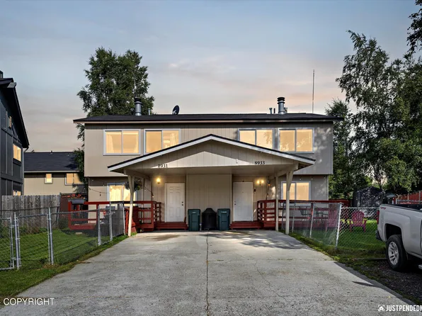 8931 Woodstock Cir, Anchorage, AK 99502