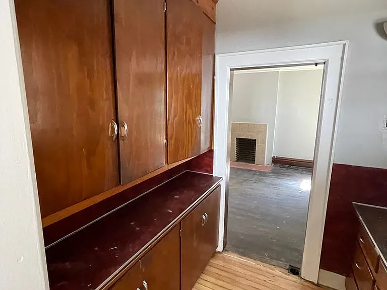 149 E 13th Ave — Photo 38