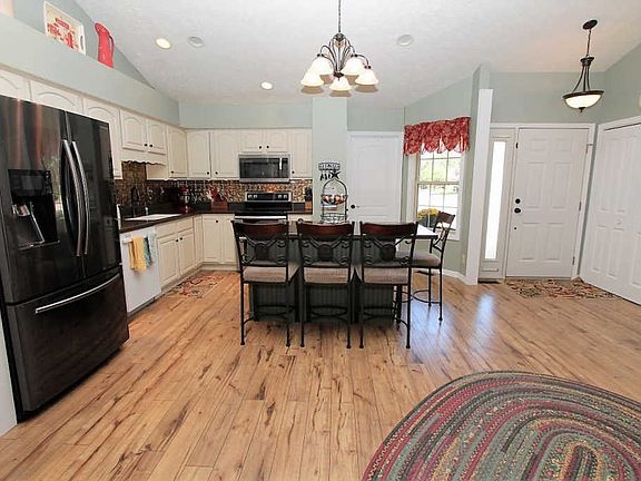 4th image of 4614 Admirals Pointe Dr