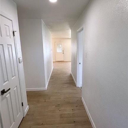 3rd image of 2102 Ruiz Dr