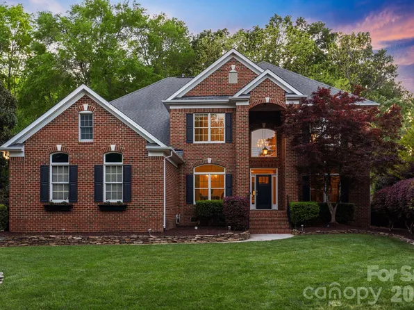 12644 Lahinch Ct, Charlotte, NC 28277