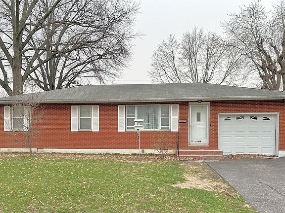 2nd image of 2144 Dawn Pl