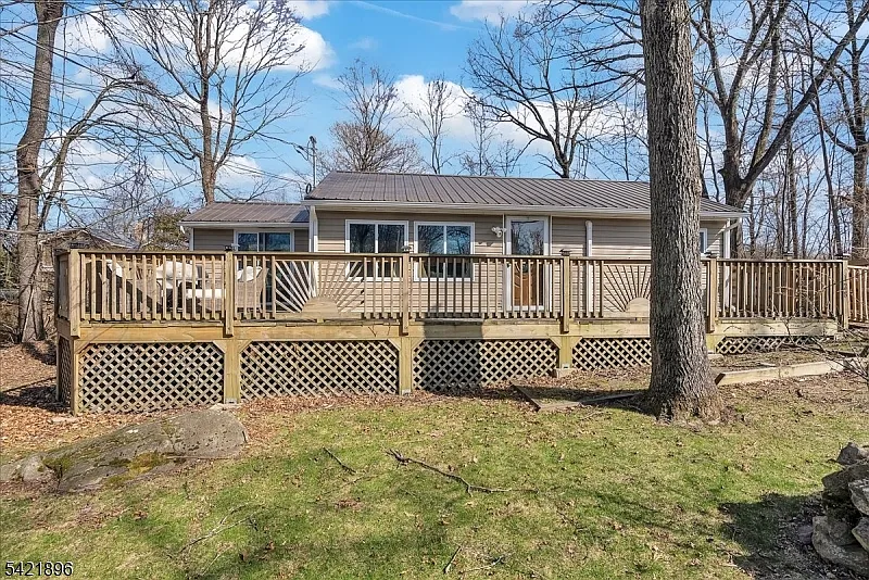 128 Birch Rd photo 1