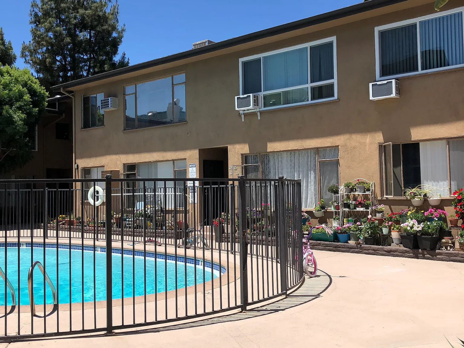 4232 Ethel Ave — Photo 3