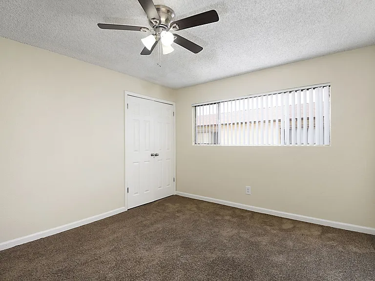 15735-15743 Eucalyptus Ave — Photo 20