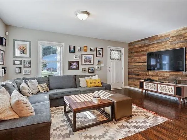 2706 White Oak Dr, Decatur, GA 30032