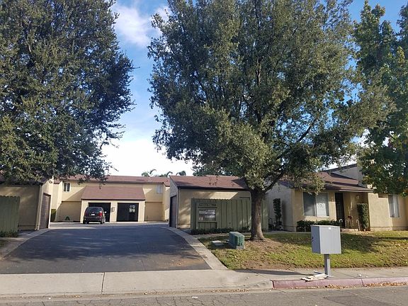 2nd image of 647 Parkview Dr