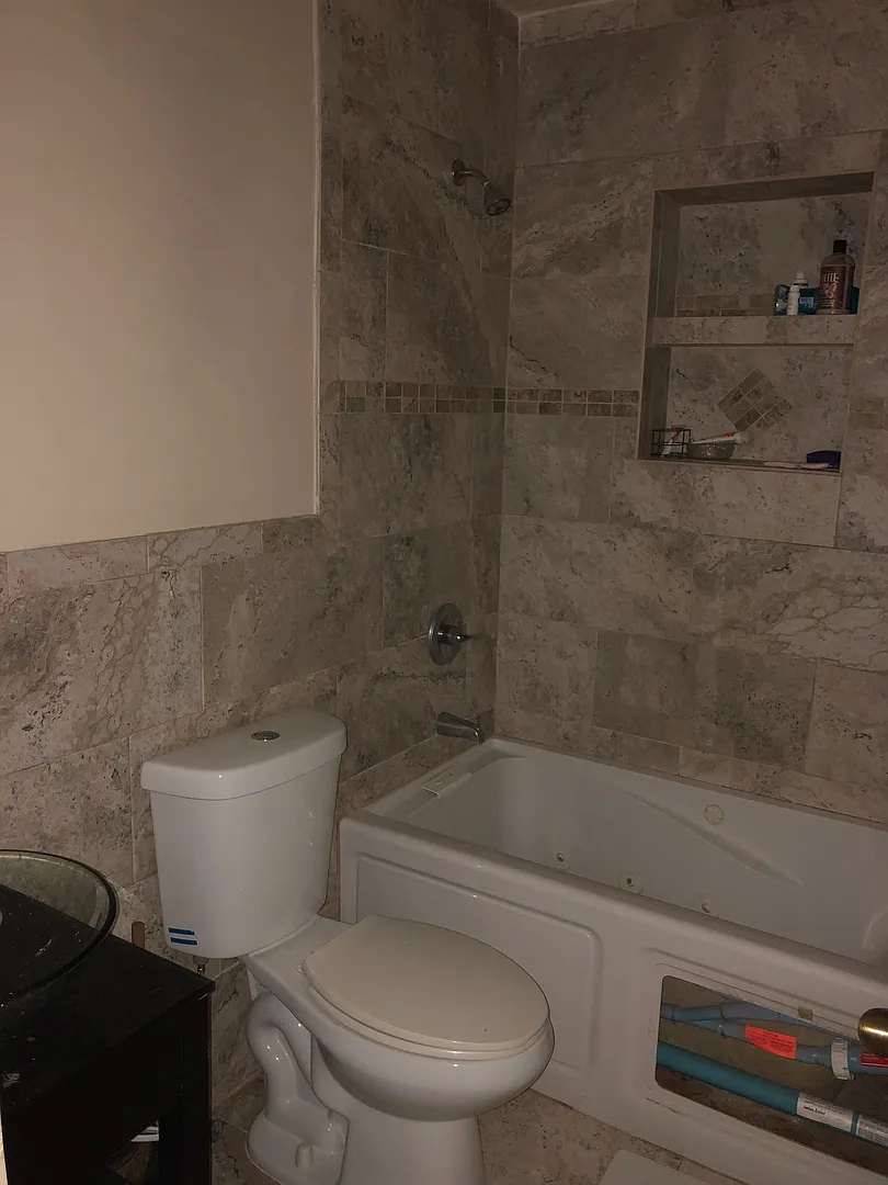 Large 3-1/2 house — Photo 3