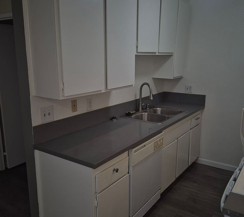 2nd image of 1130 W San Bernardino Rd APT 107