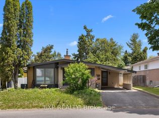 2335 Harding Rd, Ottawa, ON K1G 3B7