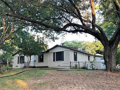 1st image of 3501 Medina Ave