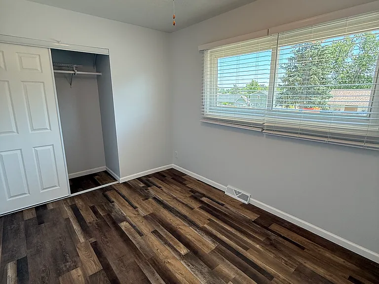 3804 Valley St — Photo 10