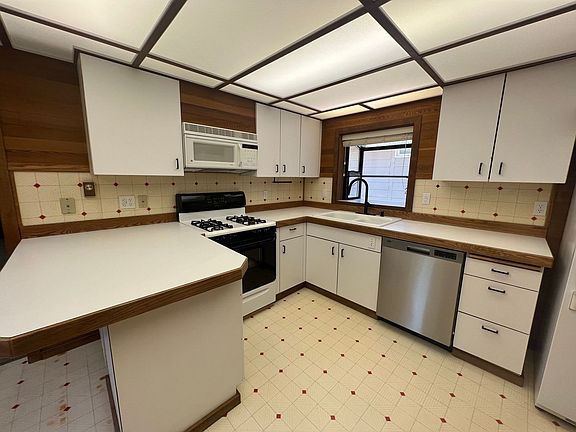 2nd image of 1204 N Brook Ln #1