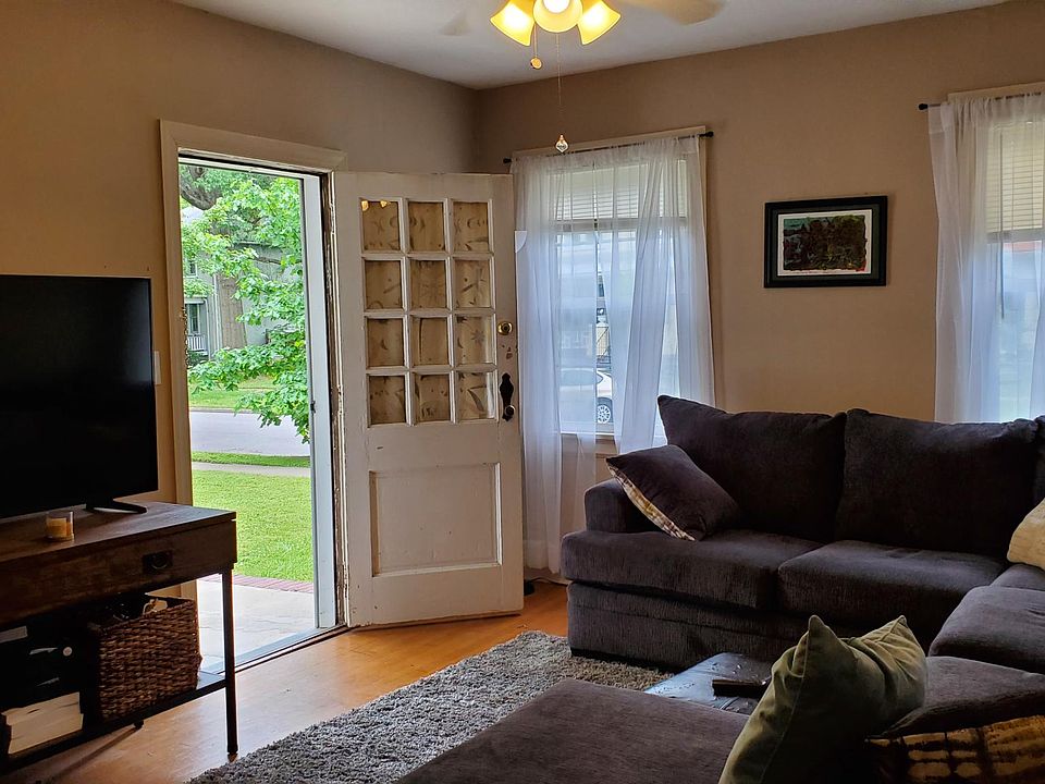 2nd image of 1412 Avondale Ave