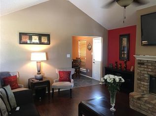 810 Ponselle Dr, Arlington, TX 76001