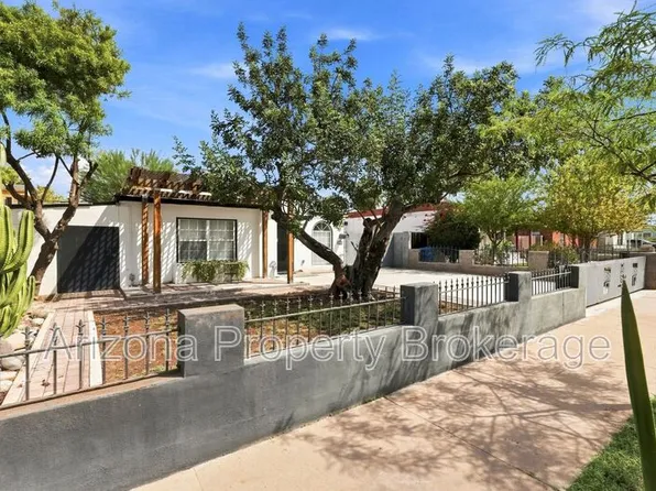 1128 E Almeria Rd, Phoenix, AZ 85006