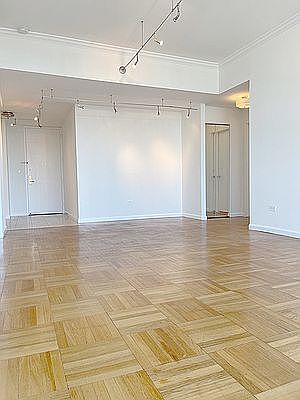 5th image of 111 W 67th St APT 43C