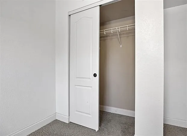 100 Grandview Ct #115 — Photo 17