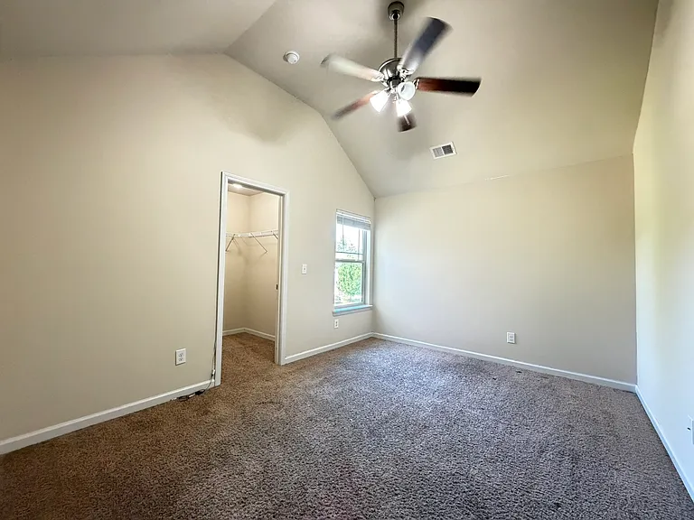 209 Emporia Loop — Photo 26