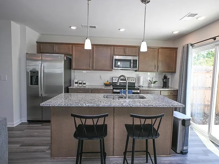 552 Kingfisher Ct — Photo 10