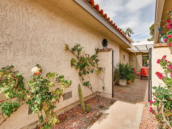 7610 E Bonnie Rose Scottsdale-large-004-