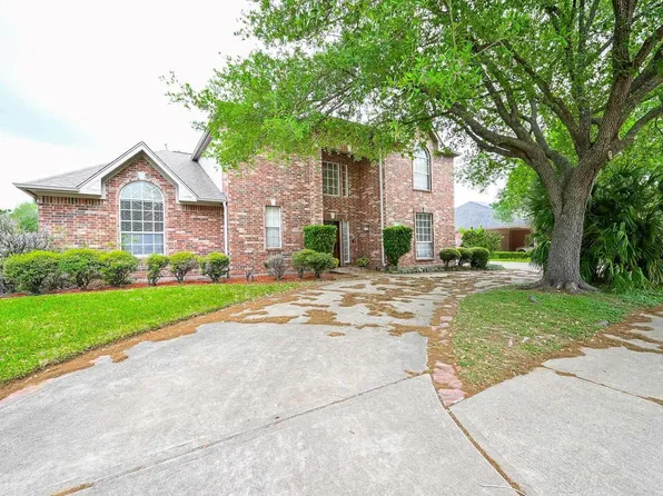 8102 Ashley Circle Dr S, Houston, TX 77071