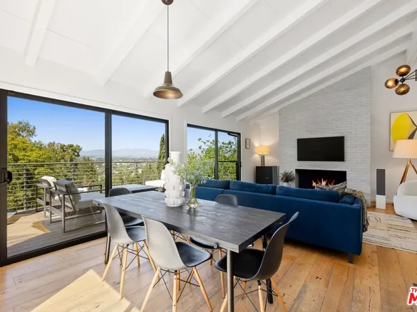 3736 Berry Dr, Studio City, CA 91604