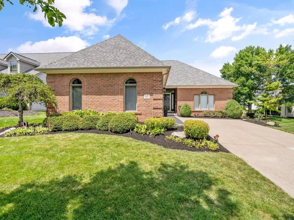 920 Linworth Village Dr, Columbus, OH 43235