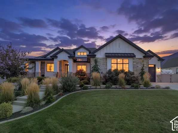 935 S Salem Fields Cir, Salem, UT 84653