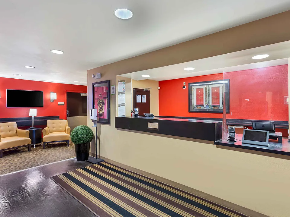 Lobby and Guest Check-in