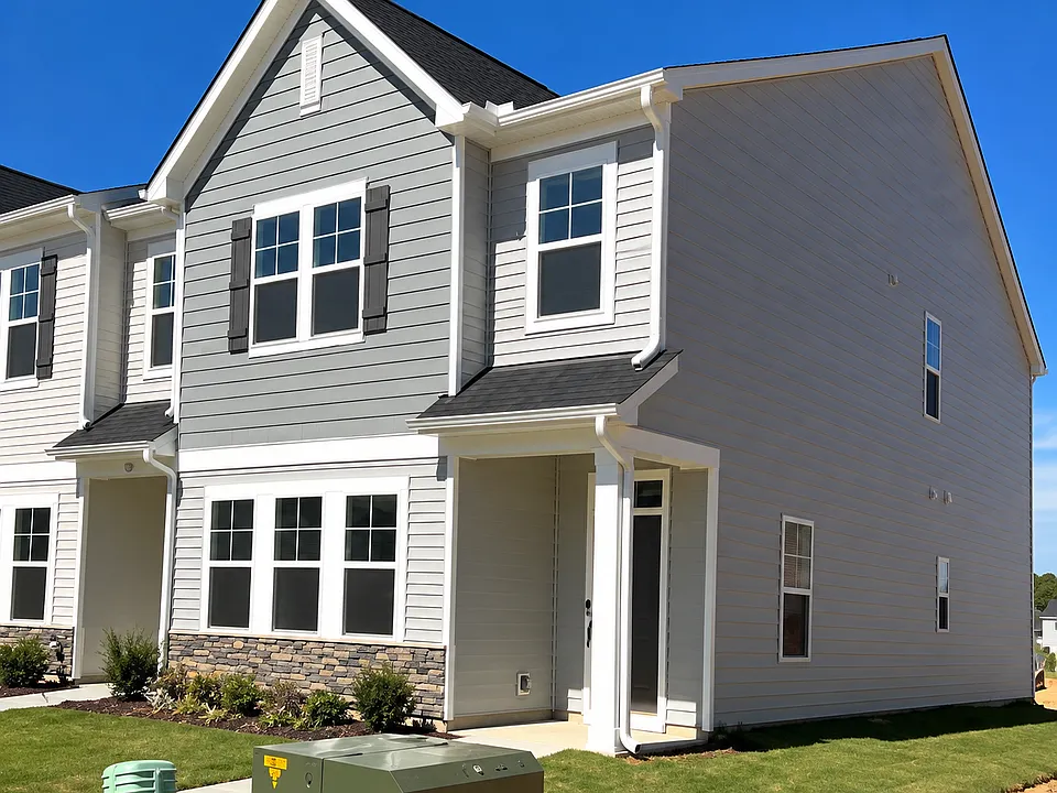 517 Venetian Dr