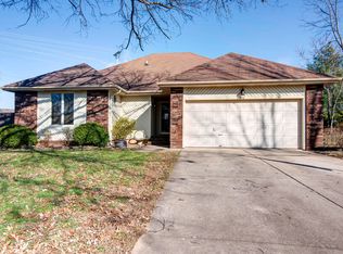 916 Fort Court, Nixa, MO 65714