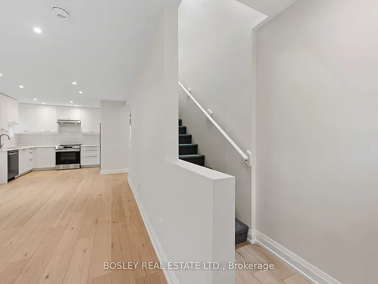 14 Preston Pl #UPPER — Photo 21