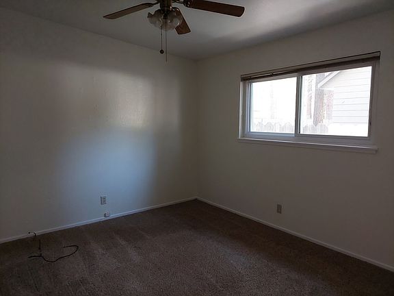 4th image of 746 Anita Dr #2