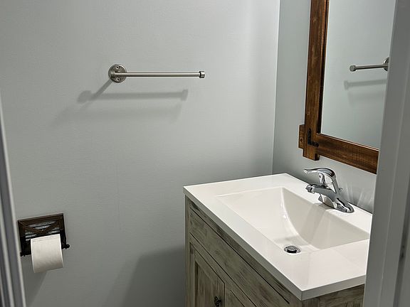 5th image of 1410 Bunny Ct #1410