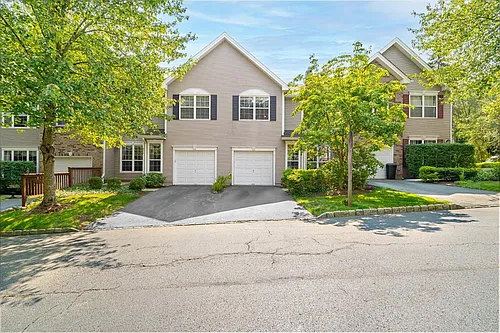 471 Mahogany Ct Photo 1