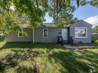 5932 Colorado St, Romulus, MI 48174