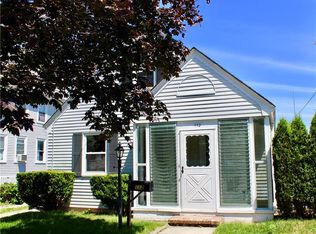 112 Maplewood Ave, Cranston, RI 02920