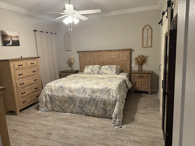 Master Bedroom - King Bed