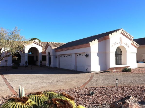 2841 Saint Andrews Dr