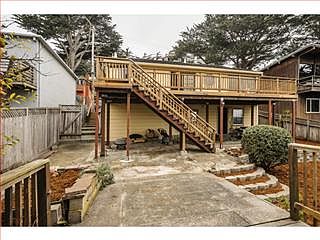 5th image of 305 Loma Vista Ter