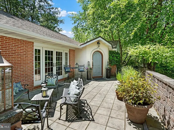 1614 Old Wyomissing Rd, Wyomissing, PA 19610