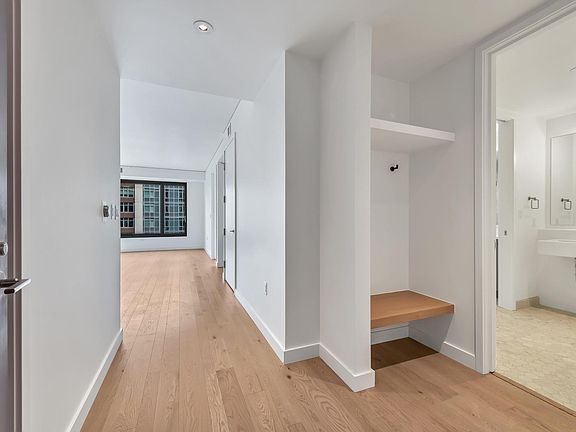 4th image of 1750 Wewatta St Unit 1025