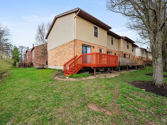 4th image of 121 Elk Ct