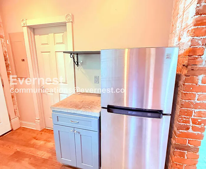 33 S Monroe Ave #4 — Photo 5