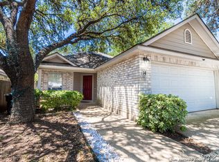 14 Pembroke Pl, San Antonio, TX 78240