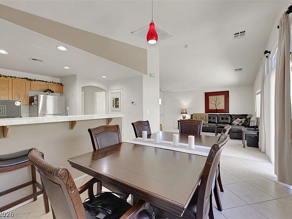 4th image of 7131 Hedgemaple Ct