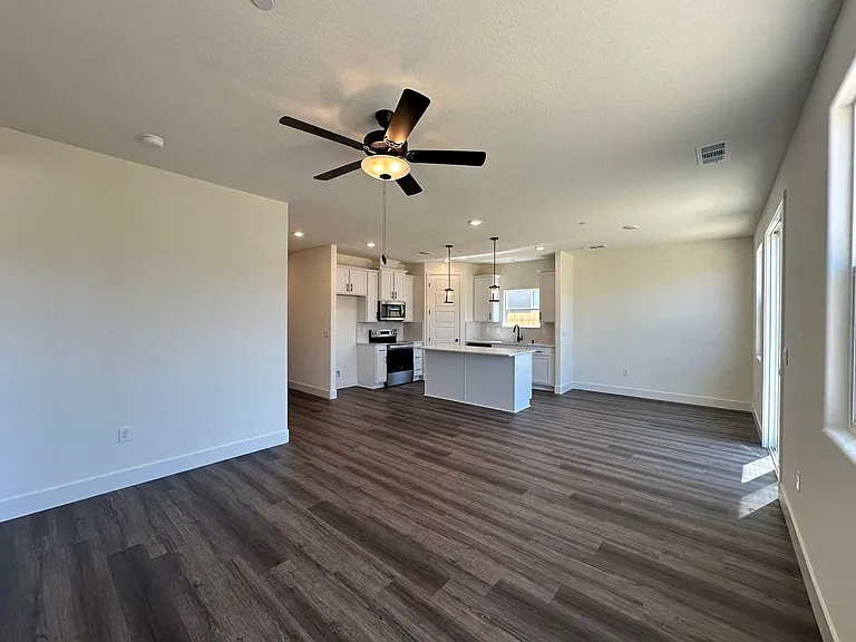 3949 W Sunnyview Ave — Photo 16
